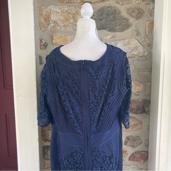 Tadashi Shoji Too Deep Blue Lace V Neck short Sleeve Maxi Dress 22Q - Picture 9 of 13
